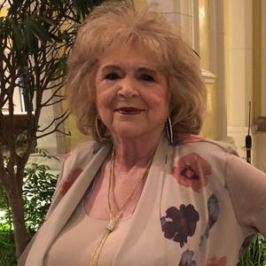 Meet your Posher, Joann